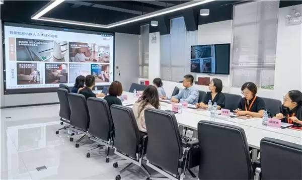 中国残疾人辅助器具中心领导一行莅临拓邦股份,调研科技助残创新成果