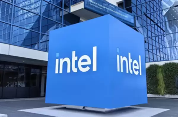 传统PC失宠！英特尔CFO：AI PC霸占客户收入三分之二 环比暴涨26%