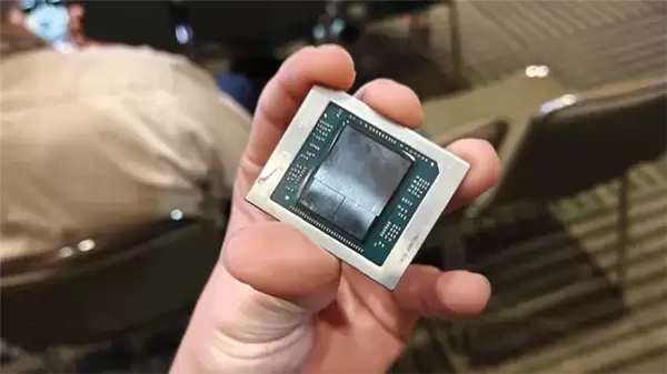 AMD全新X100系列芯片发布:16核Zen 5+10年寿命