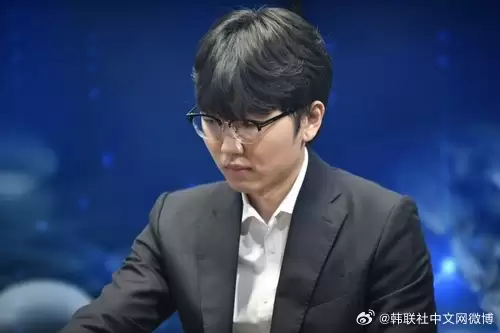 世界排名第一韩国棋手再战围棋AI KataGo:受让两子扳平比分