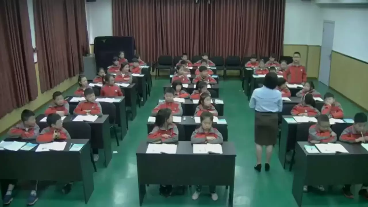 学生课堂行为检测数据集 原始样本抽帧