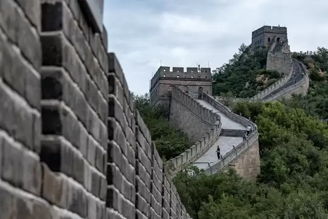 日常拍照,选什么相机合适?尼康Z50II与Z30对比来了