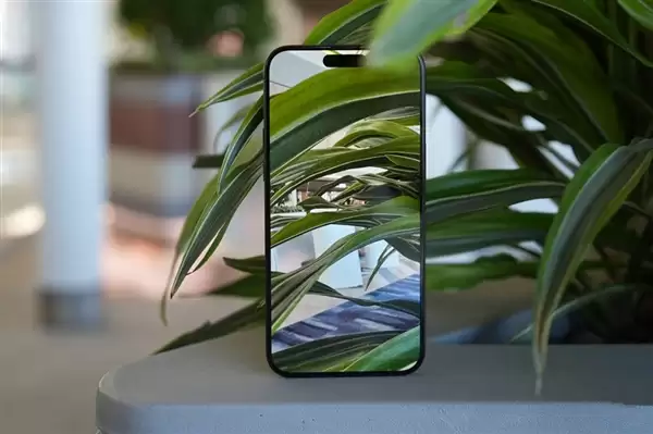 iPhone控制中心界面,显示已添加的扫描条码快捷按钮