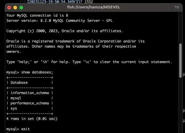 展示真实终端中的MySQL登录界面、mysql命令行、版本查询、SHOW DATABASES结果和SQL执行结果。